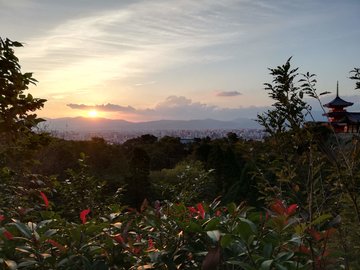 Kyoto Adventures – Kiyomizu sunset